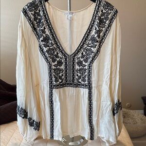 VENUS Ivory and Black Floral Blouse